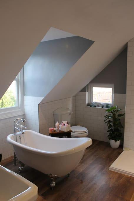 Stoneleigh Bed & Breakfast Филикстоу Екстериор снимка